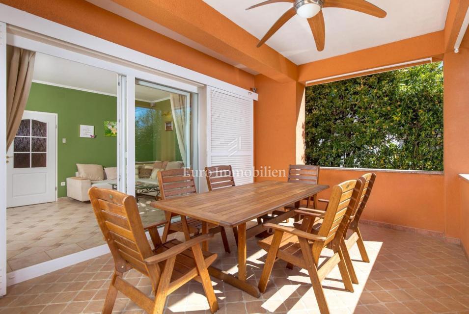 Družinska hiša blizu plaže