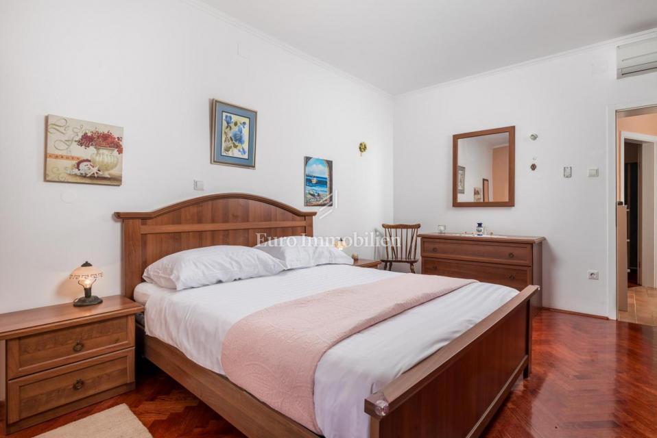 Družinska hiša blizu plaže