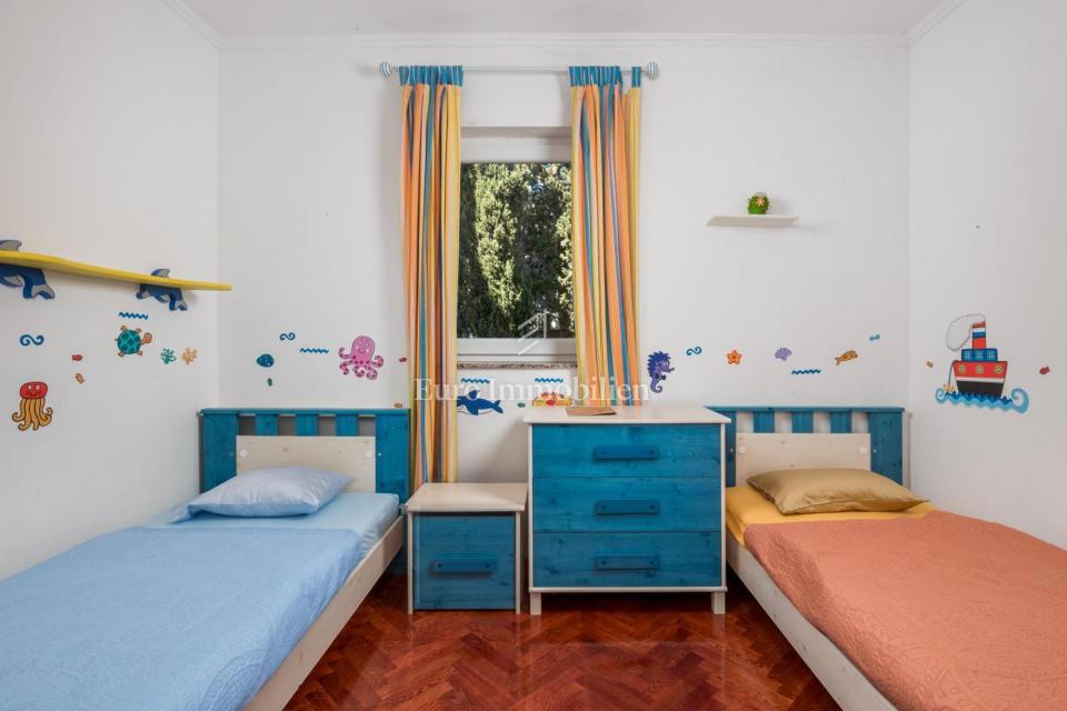 Družinska hiša blizu plaže