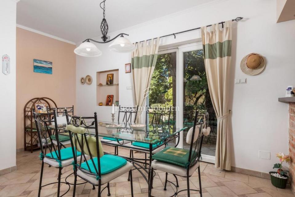 Družinska hiša blizu plaže