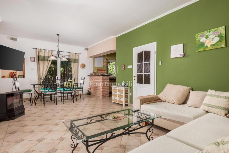 Družinska hiša blizu plaže