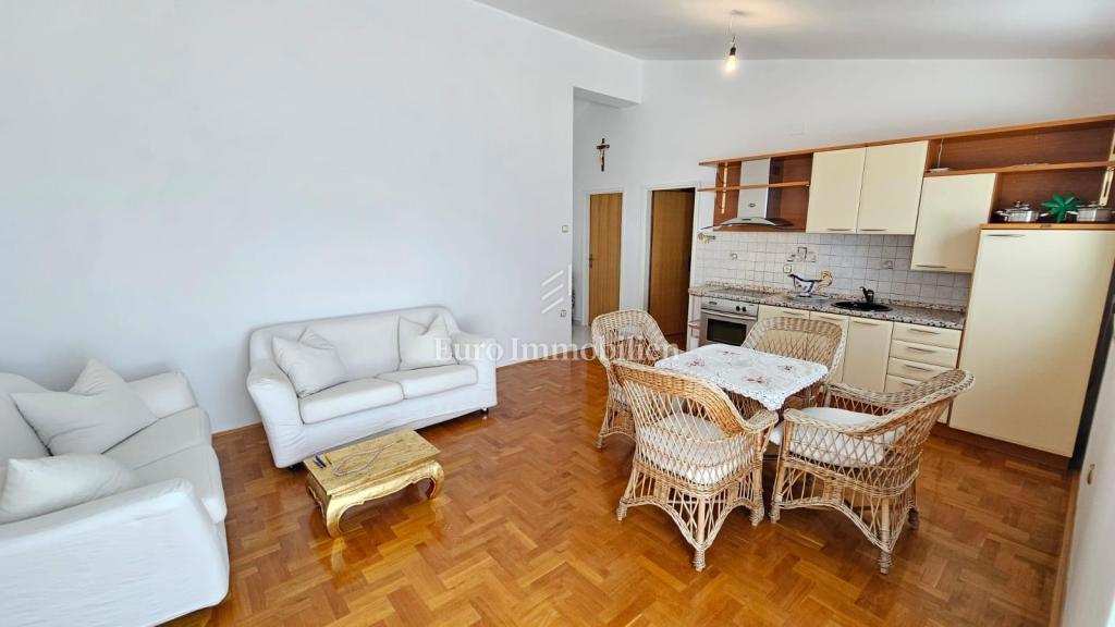 Dramalj – Stanovanje s čudovitim pogledom na morje