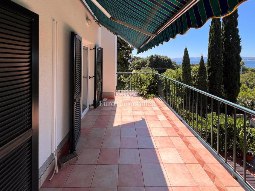 Čudovita Družinska Hiša Pristnega Sloga