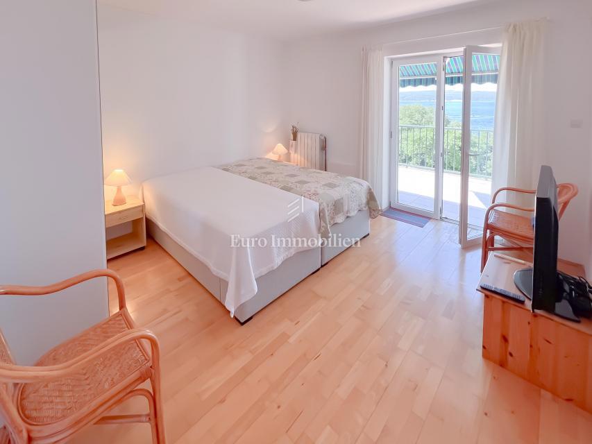 Čudovita Družinska Hiša Pristnega Sloga