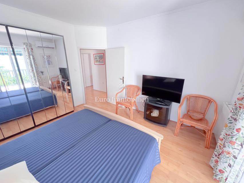 Čudovita Družinska Hiša Pristnega Sloga