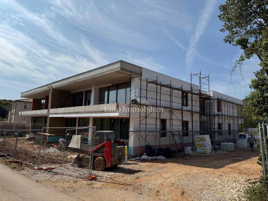 Istra, Rovinj – okolica, novogradnja, stanovanje 1 soba + dnevna soba z vrtom