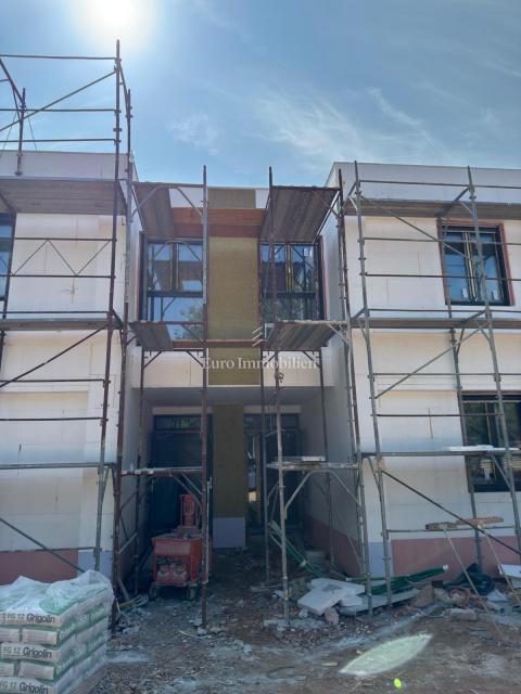 Istra, Rovinj – okolica, novogradnja, stanovanje 1 soba + dnevna soba z vrtom