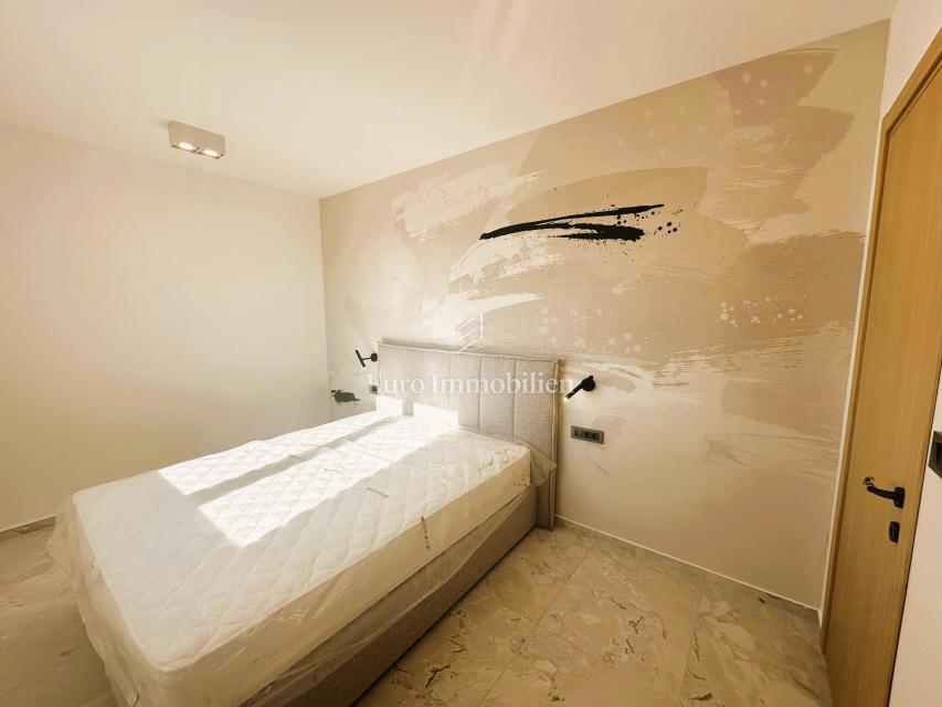 Moderna nova hiša z bazenom, Malinska