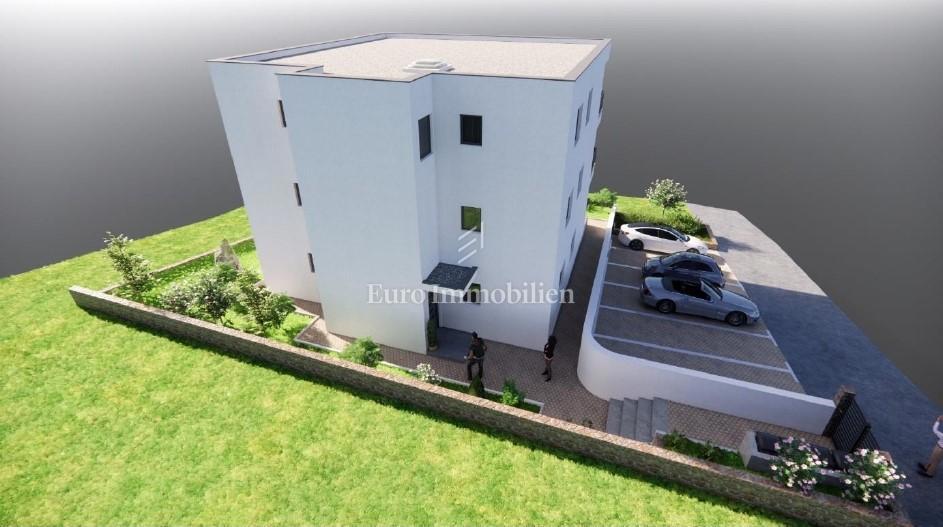 Apartma v novogradnji s pogledom na morje