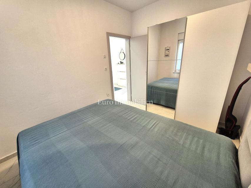 Nova stavba s pogledom na morje