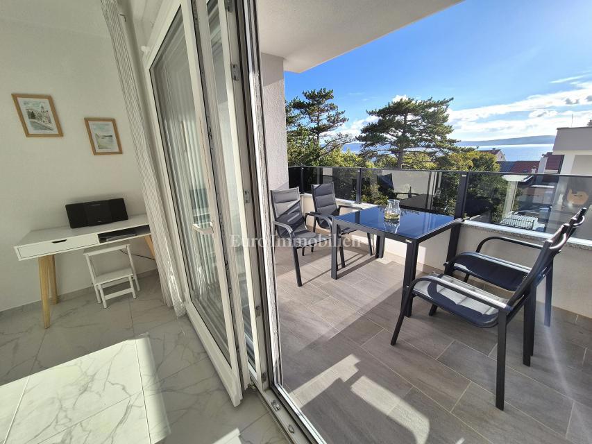 Nova stavba s pogledom na morje