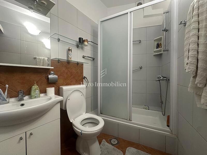 Hiša s čudovitim pogledom na morje blizu plaže