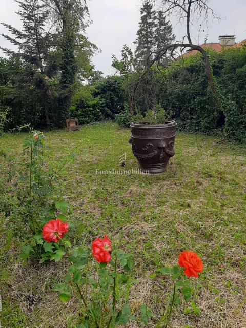 Samostojna hiša v prestižnem delu Zagreba