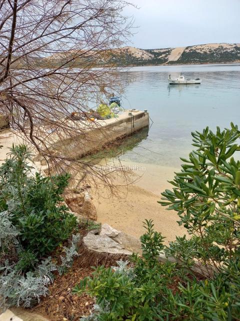 Stanovanje v novogradnji z vrtom, blizu morja