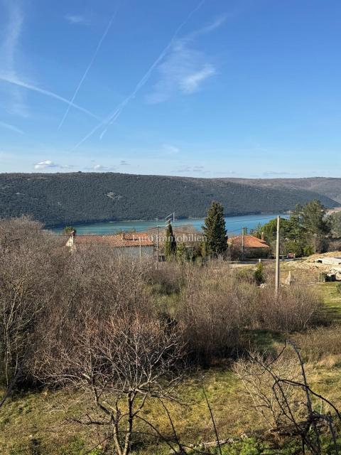 Istra - hiša z vrtom in odprtim pogledom na morje