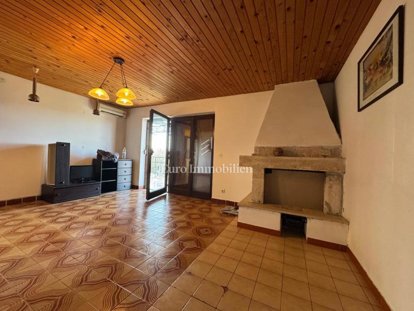 Istra - hiša z vrtom in odprtim pogledom na morje