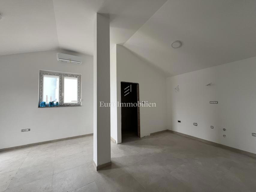 Crikvenica, stanovanje s pogledom na morje