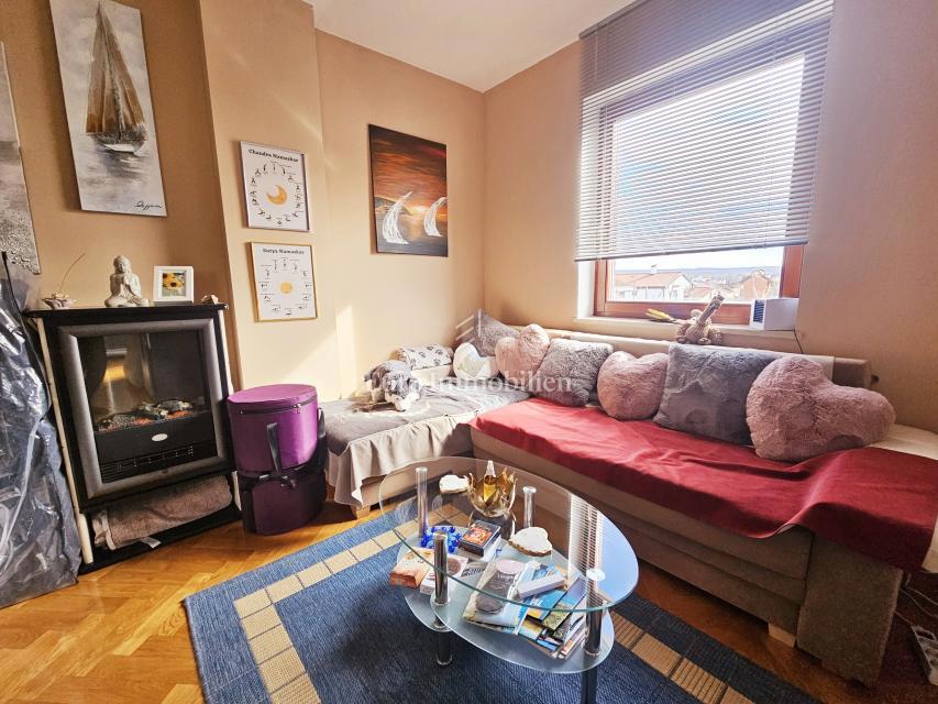 Malinska – stanovanje s pogledom na morje na mirni lokaciji