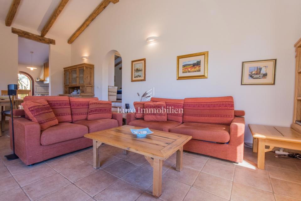 Enonadstropna hiša z vrtom in panoramskim pogledom na morje - Poreč