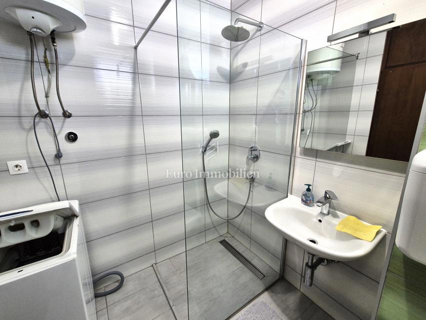 Njivice - Kijac, enosobno stanovanje v pritličju