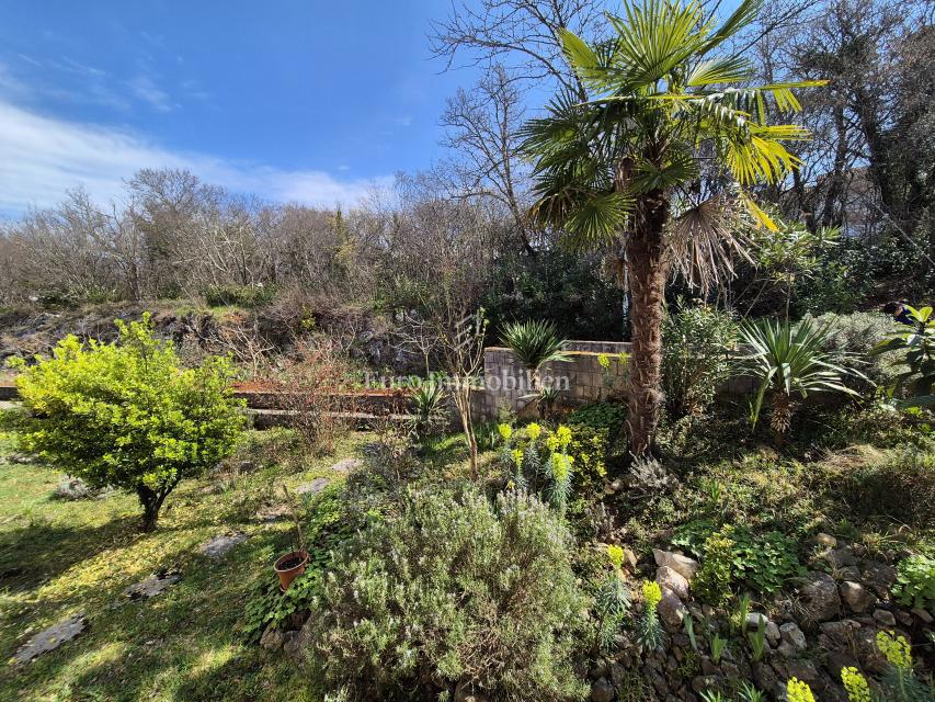 Njivice - Kijac, enosobno stanovanje v pritličju