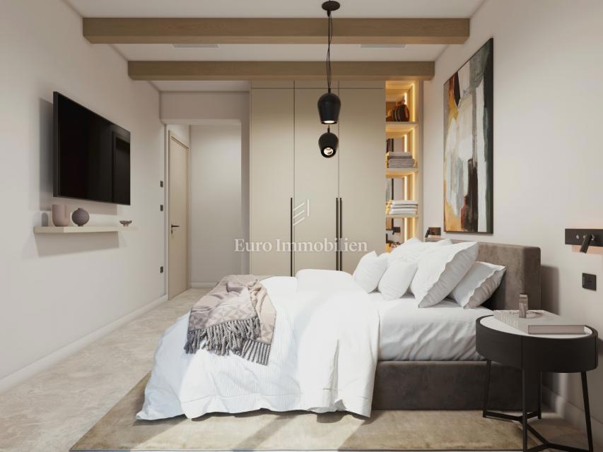 Šilo - moderna vila z bazenom, 200 m od morja