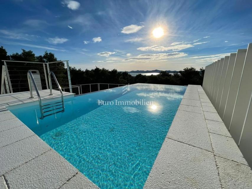 Luksuzni apartmani na mirnoj lokaciji