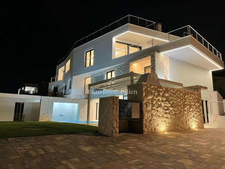 Luksuzni apartmani na mirnoj lokaciji