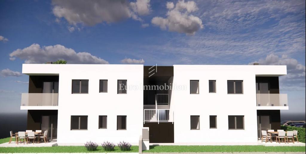 Novogradnja, stanovanje v prvem nadstropju stanovanjske stavbe, Poreč