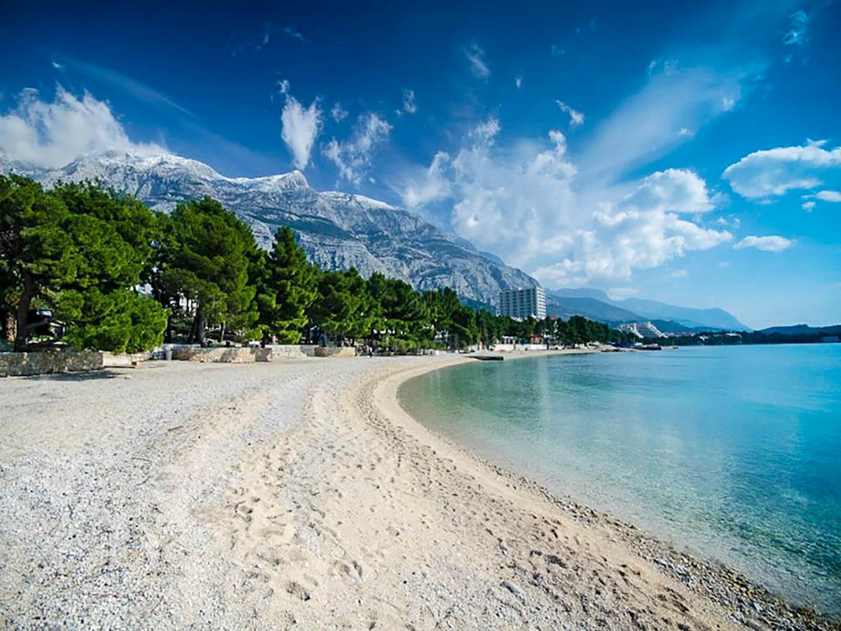 Makarska - dvosobno stanovanje v bližini glavne plaže