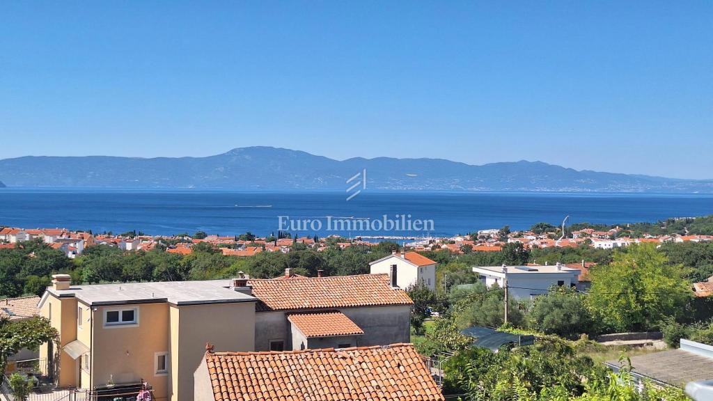 Otok Krk, Malinska, apartmajska hiša s pogledom na morje