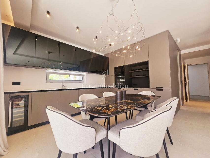 Apartma na odlični lokaciji, novogradnja, mesto Krk