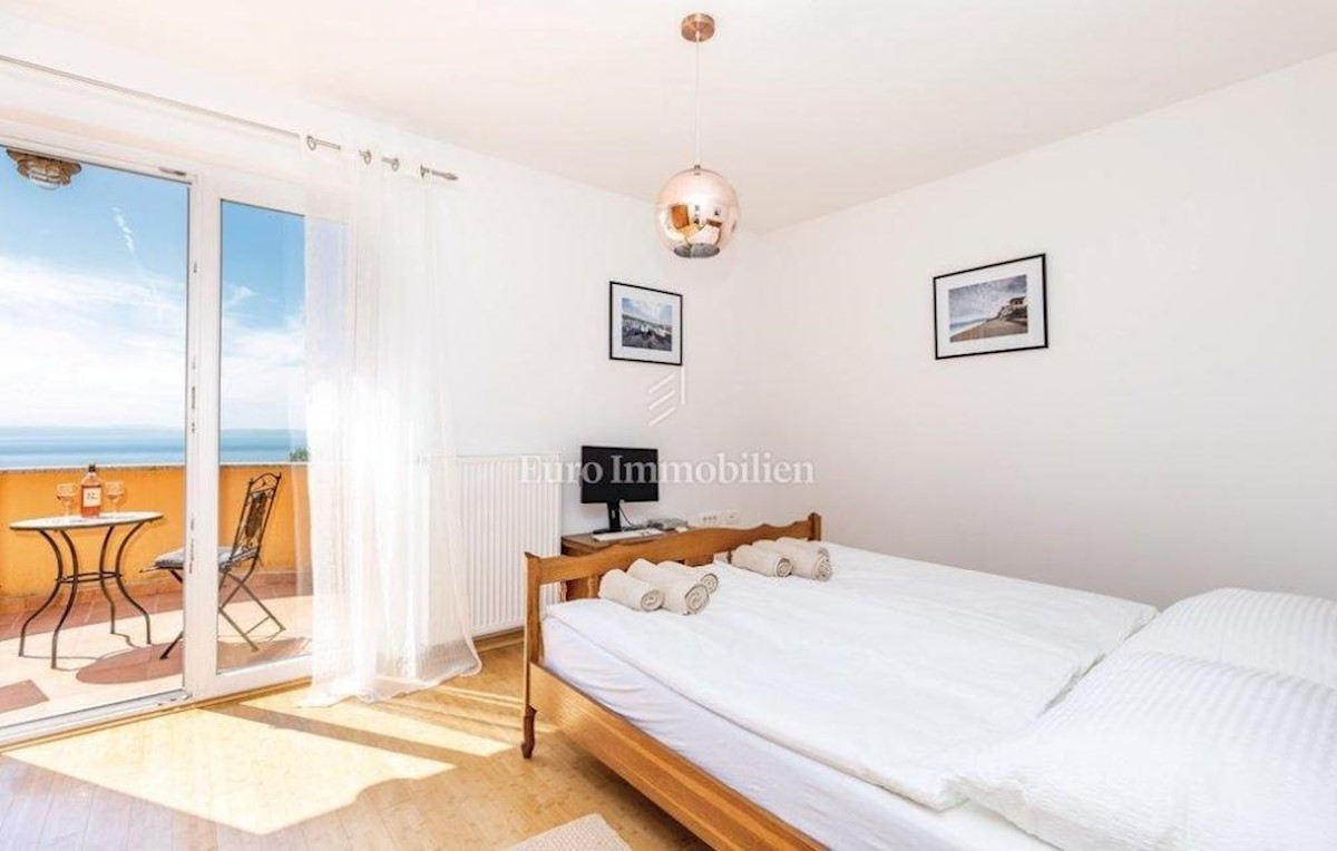 Prekrasna villa za odmor s pogledom na more, u okolici Opatije!