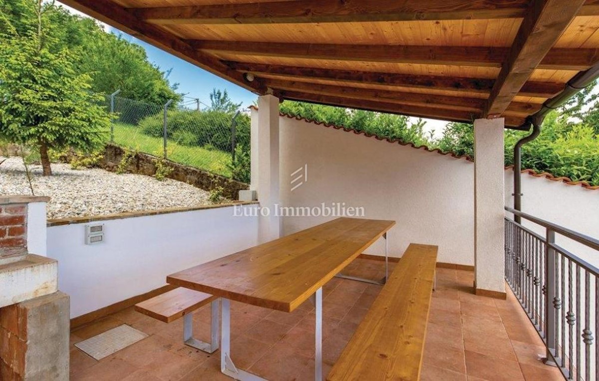 Prekrasna villa za odmor s pogledom na more, u okolici Opatije!