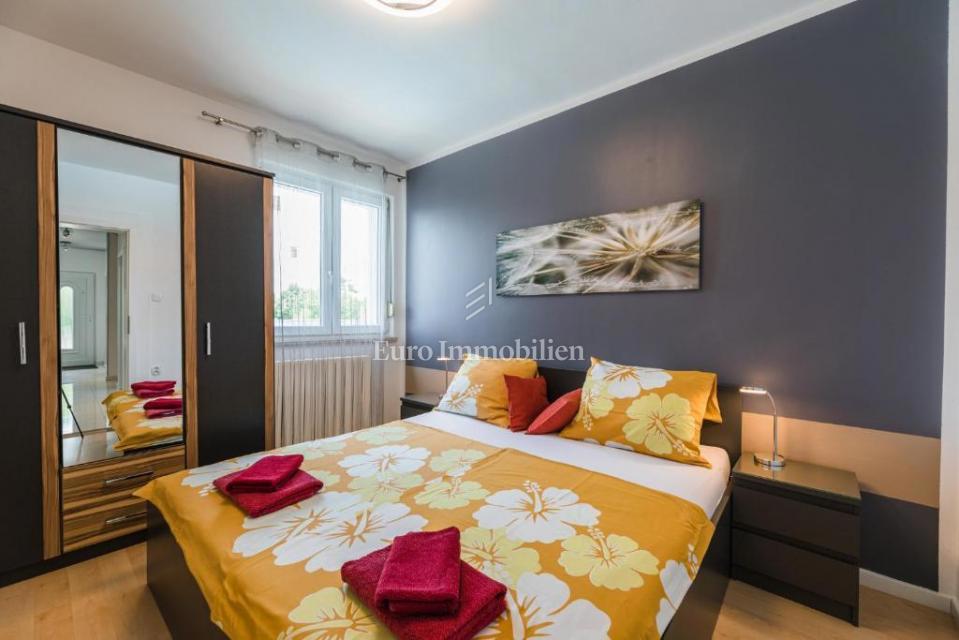Crikvenica, vila z bazenom in pogledom na morje!