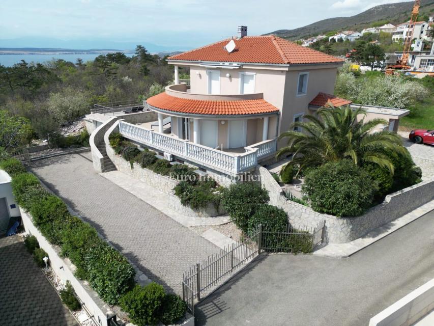 Crikvenica, vila z bazenom in pogledom na morje!