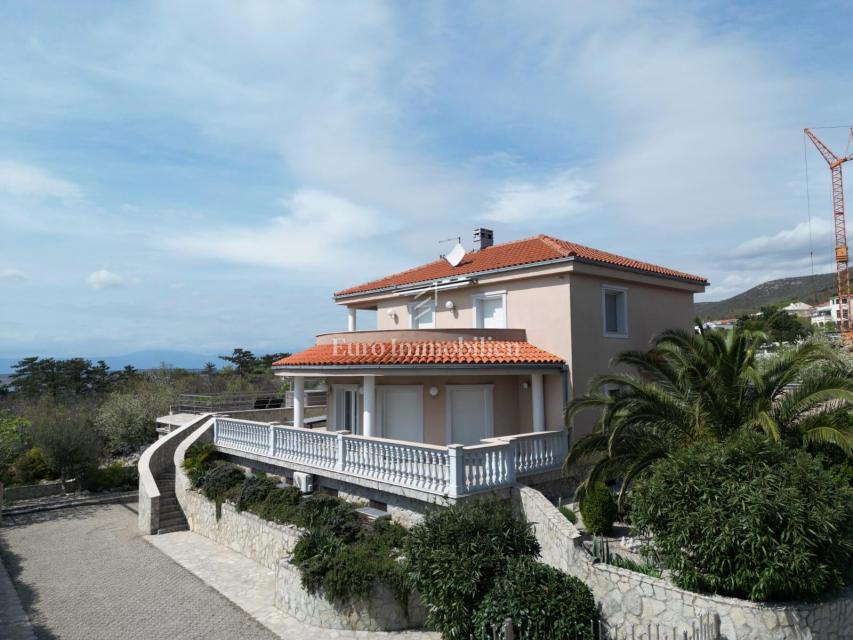 Crikvenica, vila z bazenom in pogledom na morje!