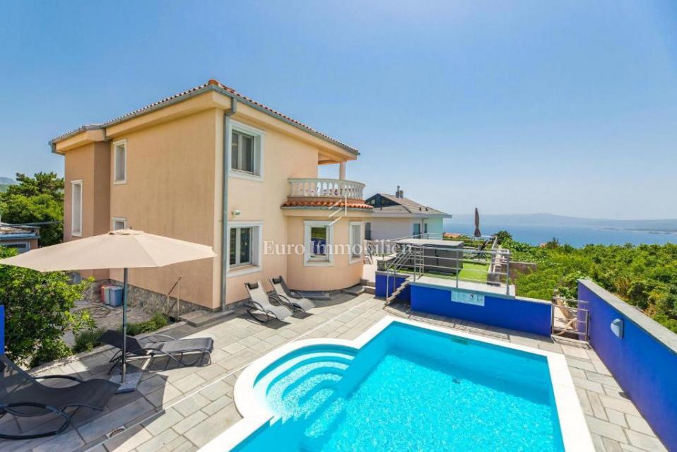Crikvenica, vila z bazenom in pogledom na morje!