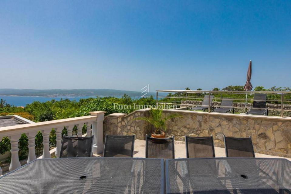 Crikvenica, vila z bazenom in pogledom na morje!