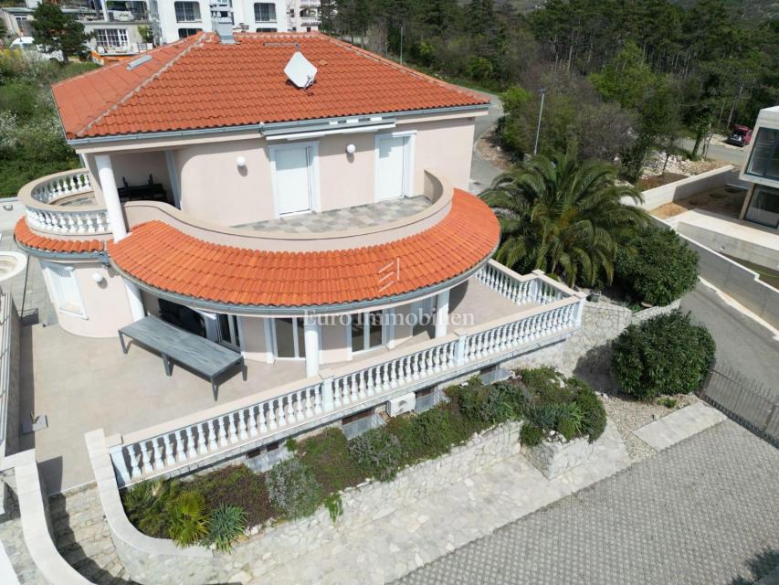 Crikvenica, vila z bazenom in pogledom na morje!