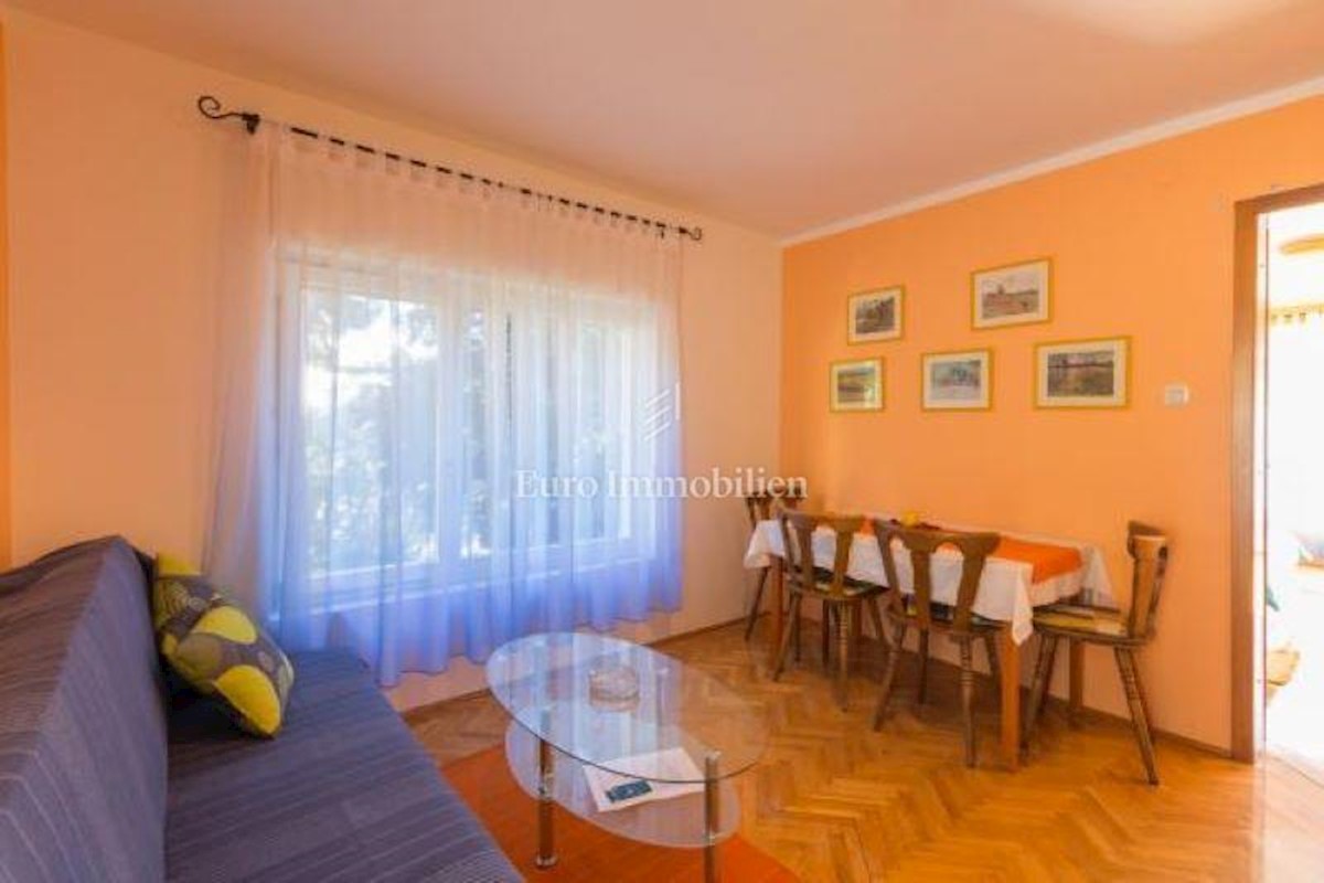 Kuća s bazenom prvi red do mora, Mali Lošinj