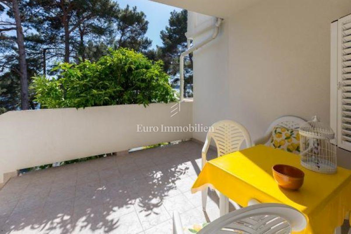 Kuća s bazenom prvi red do mora, Mali Lošinj