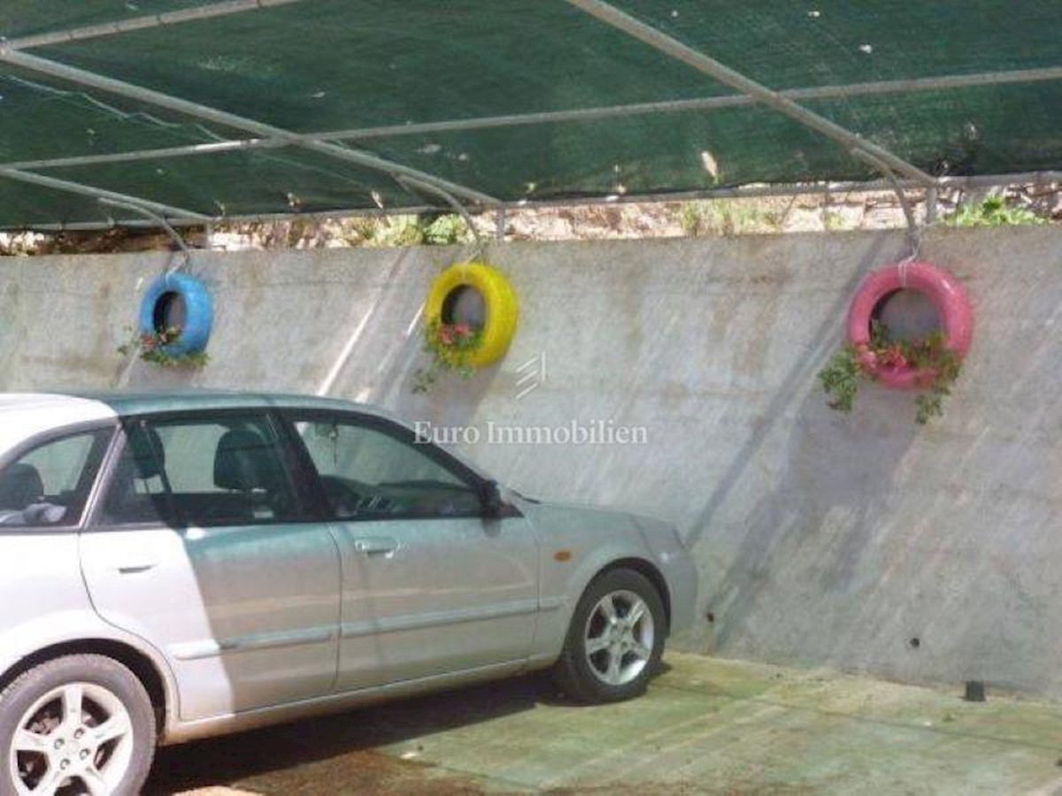 Kuća s bazenom prvi red do mora, Mali Lošinj