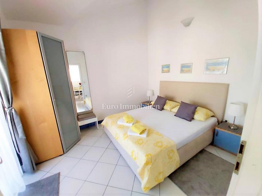 Čiovo - apartmajska vila na mirni lokaciji