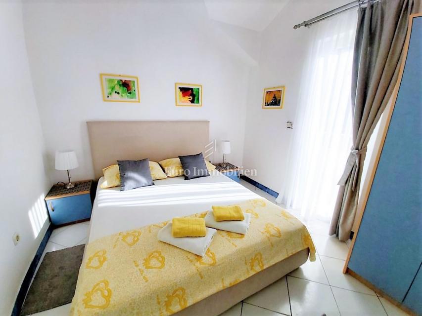 Čiovo - apartmajska vila na mirni lokaciji