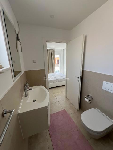 Bibinje - apartmaji v prvi vrsti do morja