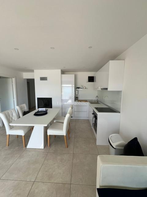 Bibinje - apartmaji v prvi vrsti do morja