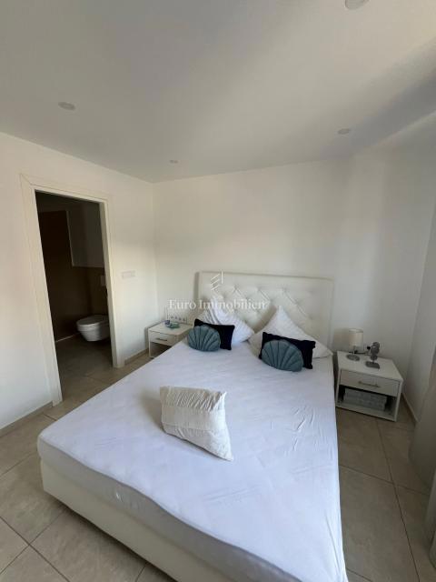 Bibinje - apartmaji v prvi vrsti do morja