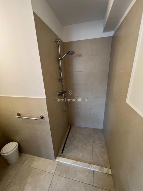 Bibinje - apartmaji v prvi vrsti do morja