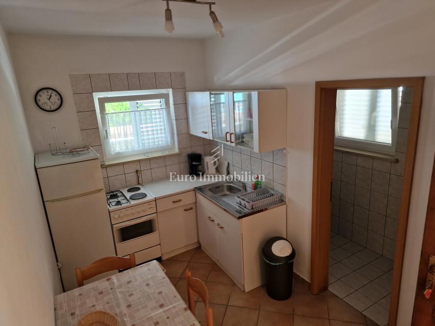 Vir, apartmajska hiša prva vrsta do morja